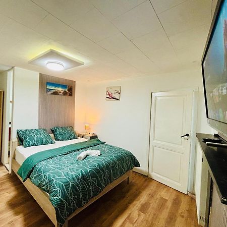 Cozy&Calm Room With Ensuite Heers Extérieur photo